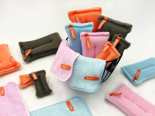 創業50年以上の衛生管理のプロによる『Kufunoークフウノー』から、「ブラシスポンジ バス用」「ブラシスポンジ mini」が新発売。“バス用”は、超極細ブラシで浴室タイルの溝汚れを徹底洗浄