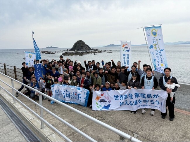 新入生を美しい海岸で迎えたい！地元の小中学生の歓迎遠足を前に清掃活動を実施