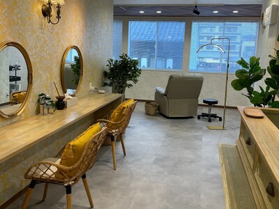 ケイトステージラッシュ松本店、まつげパーマ前のケア2種を導入
