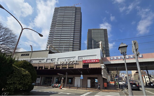 パンケーキが美味しい「さかい珈琲」が、3月3日「宝塚南口」駅ナカに初出店