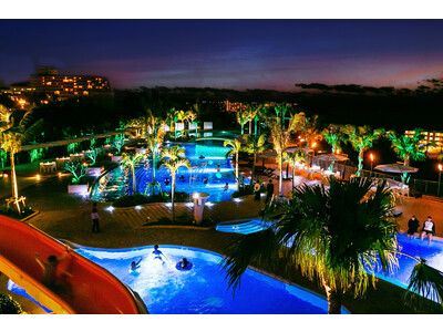 【オリエンタルホテル 沖縄リゾート&スパ】沖縄の夜を遊びつくす夏休みイベントが盛りだくさん！　遊泳時間が延長された「FUN NIGHT @resort」のプールをさらに楽しむ！