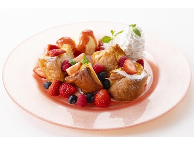 【ヒルトン成田】ベリーづくしのデザートが食べ放題！「新春ビュッフェとベリーベリーストロベリーフェア　1st Season」を開催