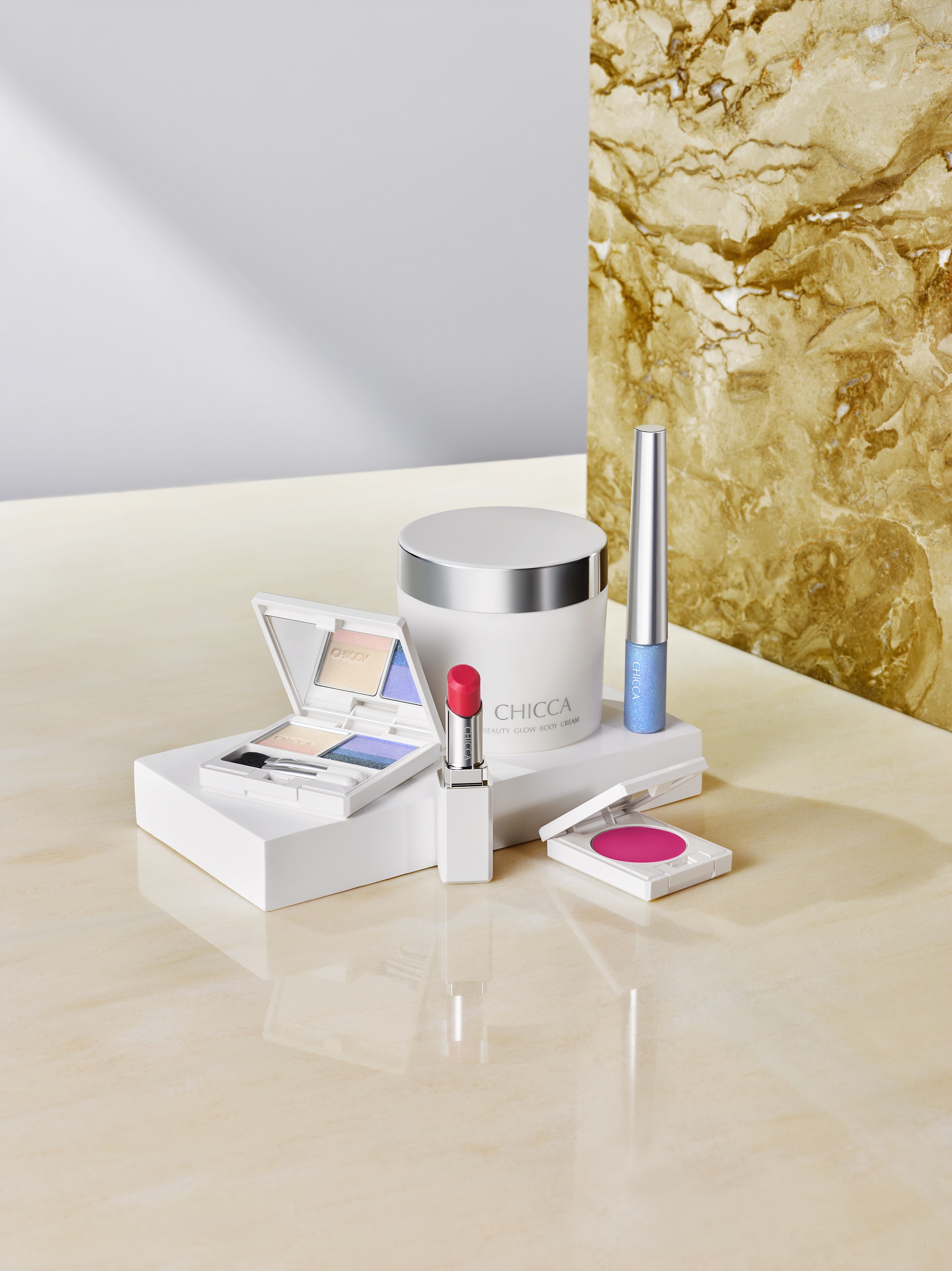 CHICCA 2019 Winter Makeup Collection　キッカ　クリスマスコレクション　2019 　2019年11月6日（水）発売