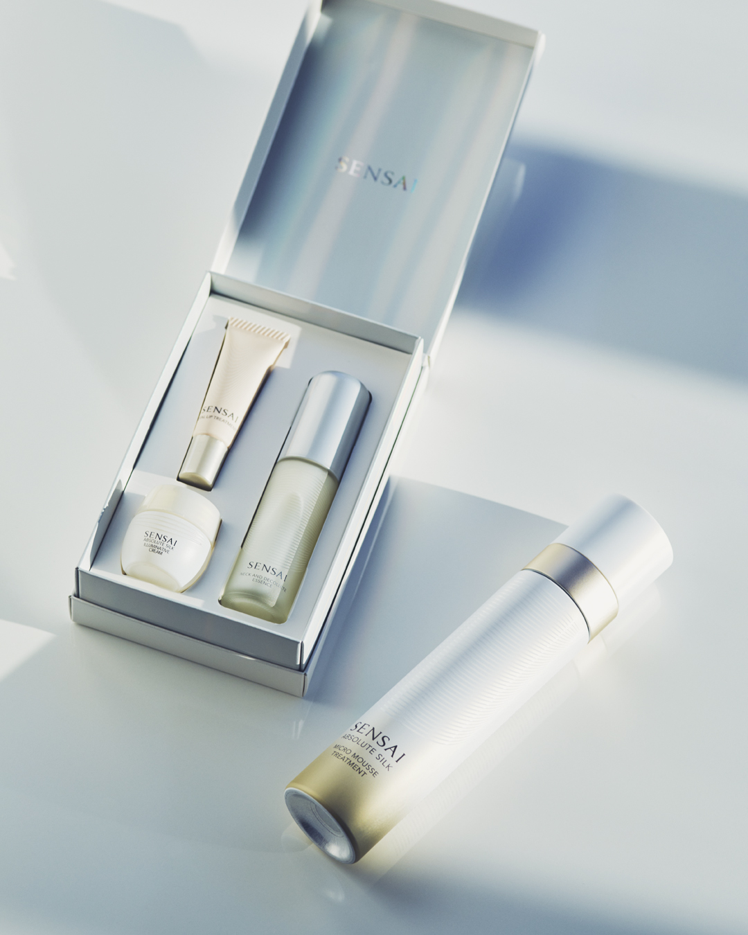 プレステージブランドSENSAIの人気アイテムを体験。シルクスキンに導く化粧水・クリーム・パーツケアアイテムが限定セットで登場『センサイ ベストセラーズ リミテッドセット』