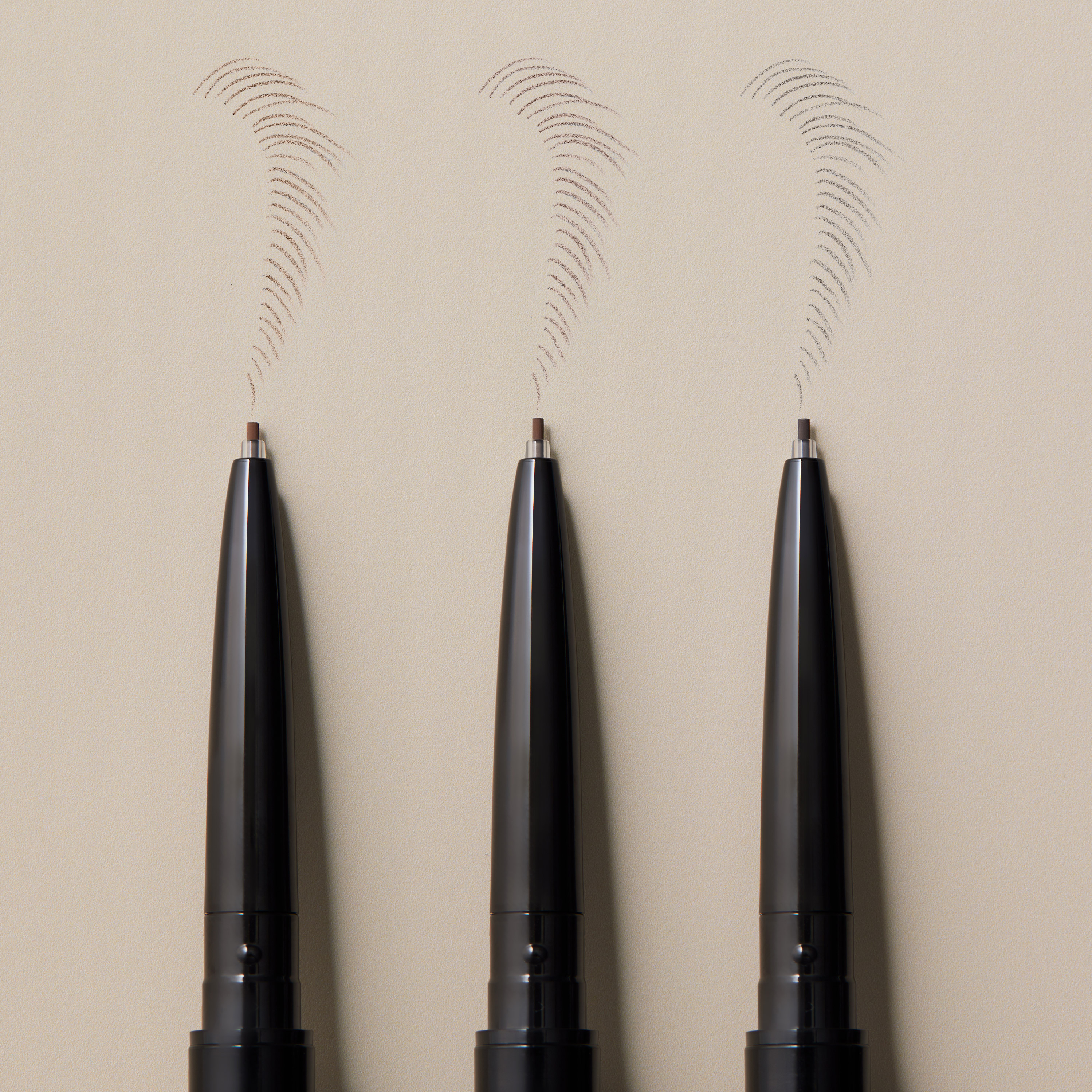 KATE “眉シャーペン”でリアルな毛流れ眉が完成！0.8mmの超極細芯「アイブロウペンシルスーパースリム0.8」新登場。