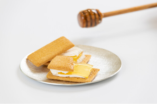 MUJI HOTEL GINZAにて、松屋銀座のバイヤー厳選のお菓子をウェルカムスイーツとしてお渡し