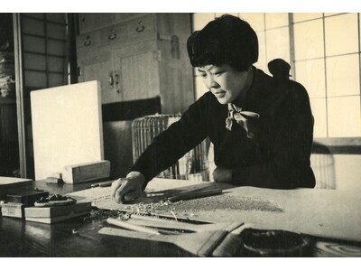 特別企画展　平山美知子100歳記念 「道はあとからついてくる」（開催中）