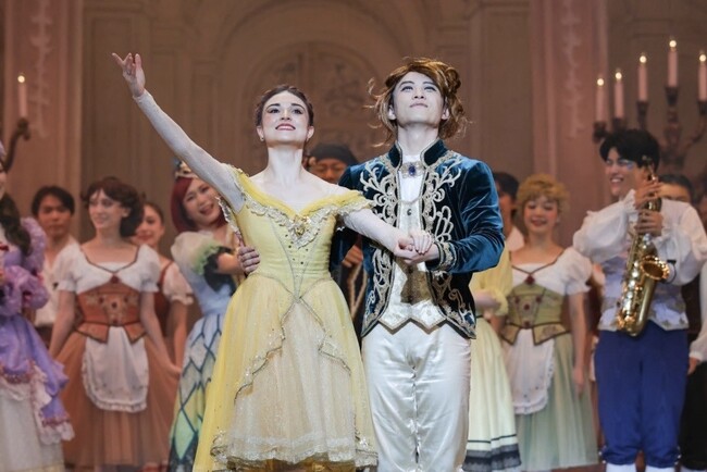 Nt@580~BIG^oGwƖb The Ballet ShowxS89,000lAȑoEϋqx99*̑吷̂ɕ