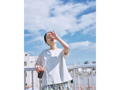 ブラなしで1枚で着られるブラレスウェアが進化。バスト位置の悩みに応え、軽く自然にフィットする新仕様を4月...