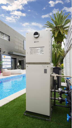 小型温水プール用　昇温ユニット　新発売　屋内プール：7m×3ｍ、屋外：4.3ｍ×2.3ｍ　温水能力のあるオールインワン昇温ユニット「ＰＣ-２３１」を2026年7月1日より販売開始
