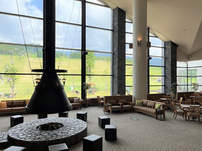 【ホテルハーヴェストスキージャム勝山・福井県勝山市】恐竜博物館のワクワク、そのまま高原リゾートへ！“自然であそぶ・泊まる・食体験”夏の満喫滞在を提案。