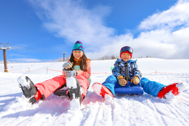 【ホテルハーヴェストスキージャム勝山（福井県勝山市）】ゲレンデ直結のリゾートホテルで雪上デビュー。家族で楽しむ冬旅