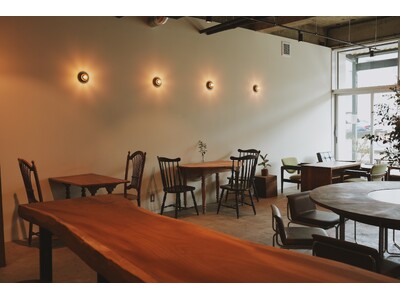 宮崎市街地にカフェバー併設のスモールホテル「sunroom Hotel,cafe,Bar」を5月にオープンしました。