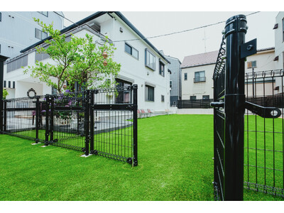 「災害時も愛犬と離れない」葛飾区・新小岩「わんことママの新小岩ベース」、店内・ドッグランの犬連れ避難スペ...