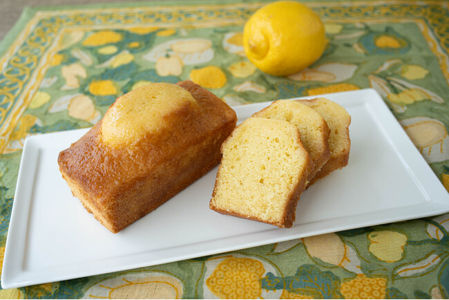 【シナグロブリティッシュセレクションByマダムヒロミ】英国の思い出の味を再現　「アンのレモンケーキ」を明日からの日本橋三越本店の英国展催事にて新発売！