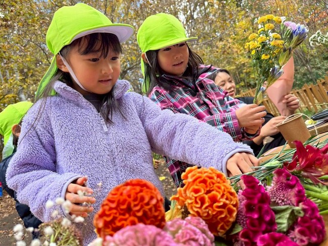 プレスリリース「子どもたちと花の命をつなぐ─ロスフラワー×花育「もうひと花」プロジェクトを開催」のイメージ画像