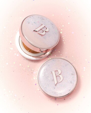 【BANILA CO/バニラコ】ホリデームード満点の限定デザイン「スノーライトエディション」が登場!大人気のホワイトクッション モイスチャーが期間限定パッケージに。