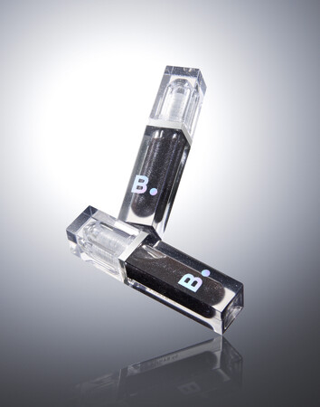 【BANILA CO】ドン・キホーテ共同開発！バニラコより、大人気リッププランパーの日本限定色「マキシブラック」が登場！ドン・キホーテ系列店舗数量限定発売！