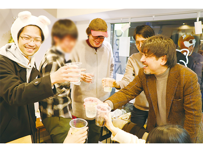 話してもいい、話さなくてもいい誰かと夜に繋がれる居場所「ひげぞ～のこころ酒場」開催