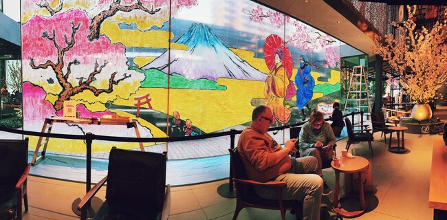 プレスリリース「【インバウンド客が絶賛】「キットパス」で描く日本の春に海外ゲストが釘付け！東京ベイ潮見プリンスホテルでのライブドローイング第4弾『爛漫 -Ranman-』実施報告」のイメージ画像