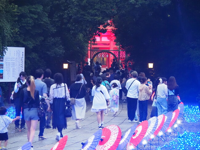 【開催報告】「和傘の杜 ～彩の七夕2026～」埼玉・氷川神社参道を110本の和傘と2.5万灯のLEDで彩った4日間のイベントに過去最多約45,000人が来場