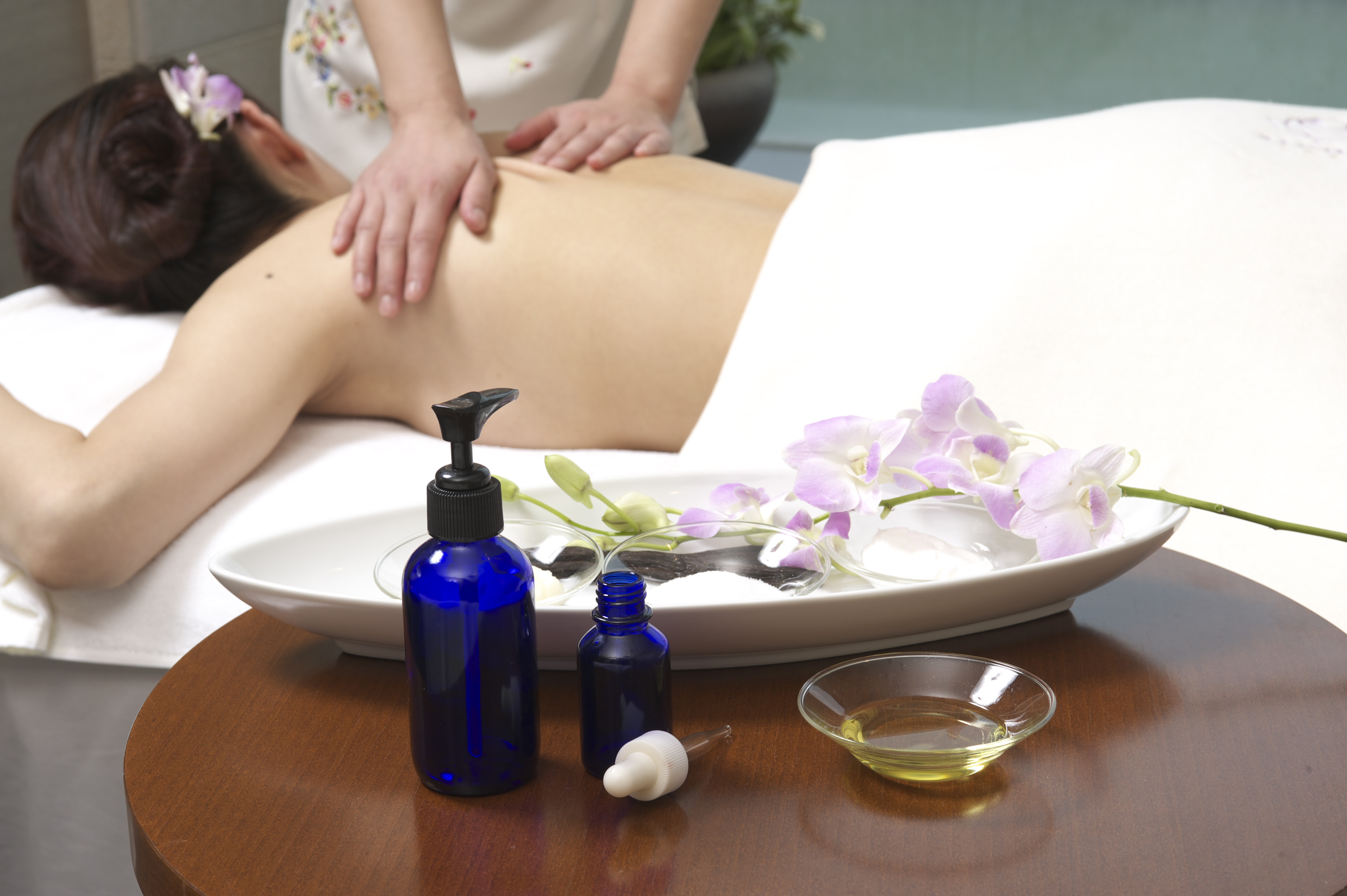 洞爺湖を望む極上スパ『ブルームスパ』で、心と身体を再起動。自然に導かれ、美しさが、静かに花ひらく『潤』冬のボディリニューアルトリートメントが登場