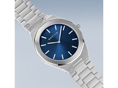 【新作は厚さ5mmのブレスレット型ウォッチ】北欧デンマークの腕時計ブランドBERINGが、最新作の薄型ウォッチ「Classic Link」を発売。