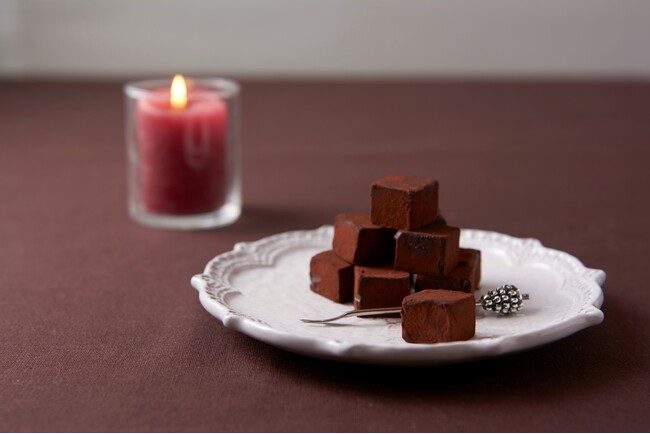 【こだわりの練り込み製法】鎌倉ウィッチのバレンタイン。3種のチョコレートに茶葉の芳醇な香りを閉じ込めた『生チョコレート・アールグレイ』登場