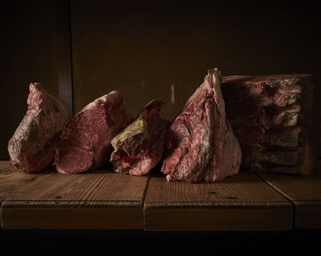 【ナショナル麻布】「ナショナル麻布ドライエイジドビーフ」を10月4日（土）より数量限定で販売開始！