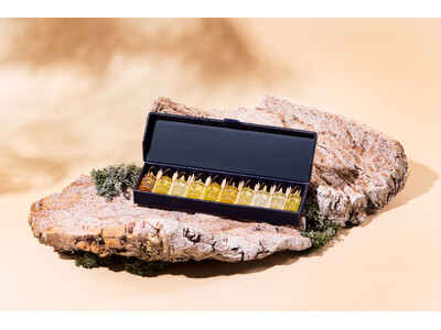 アロマセラピーアソシエイツを代表する隠れた名品、香りを“選ぶ楽しさ”を詰め込んだ「ミニチュア バスオイルコレクション N」が支持され続ける理由