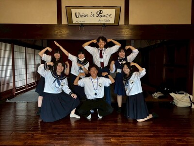 ��茧120�v���W�F�N�g����3�g������\�ɑI�o�B����2�g�����[�X�Z���^�[�~���C�g���p���Z���A�S�����Z���}�C�v���W�F�N�g�A���[�h�S��Summit��