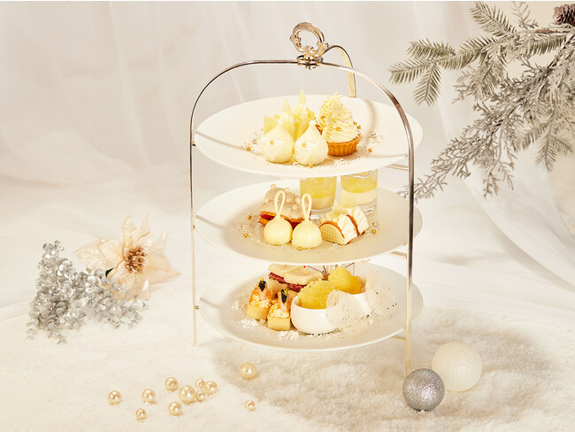 ホワイトクリスマスの真っ白な雪と煌めく街をイメージした「White Sparkly Afternoon Tea」を販売【ザ・プリンス パークタワー東京】