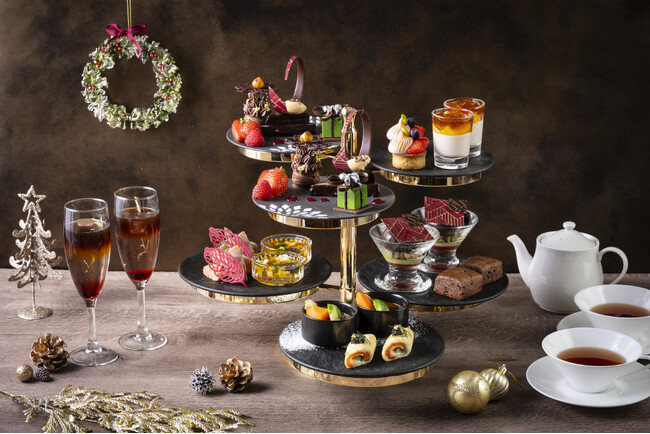 ピエール マルコリーニのオリジナルクーベルチュールチョコレートと幾何学的なデザインが特徴のアール・デコが織りなす優雅な「クリスマスアフタヌーンティー」を提供 【ザ・プリンス パークタワー東京】