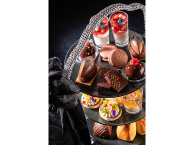 【リーガロイヤルホテル東京】優美な黒に染まるショコラのアフタヌーンティー「Noir et Chocolat（ノワール・エ・ショコラ）」