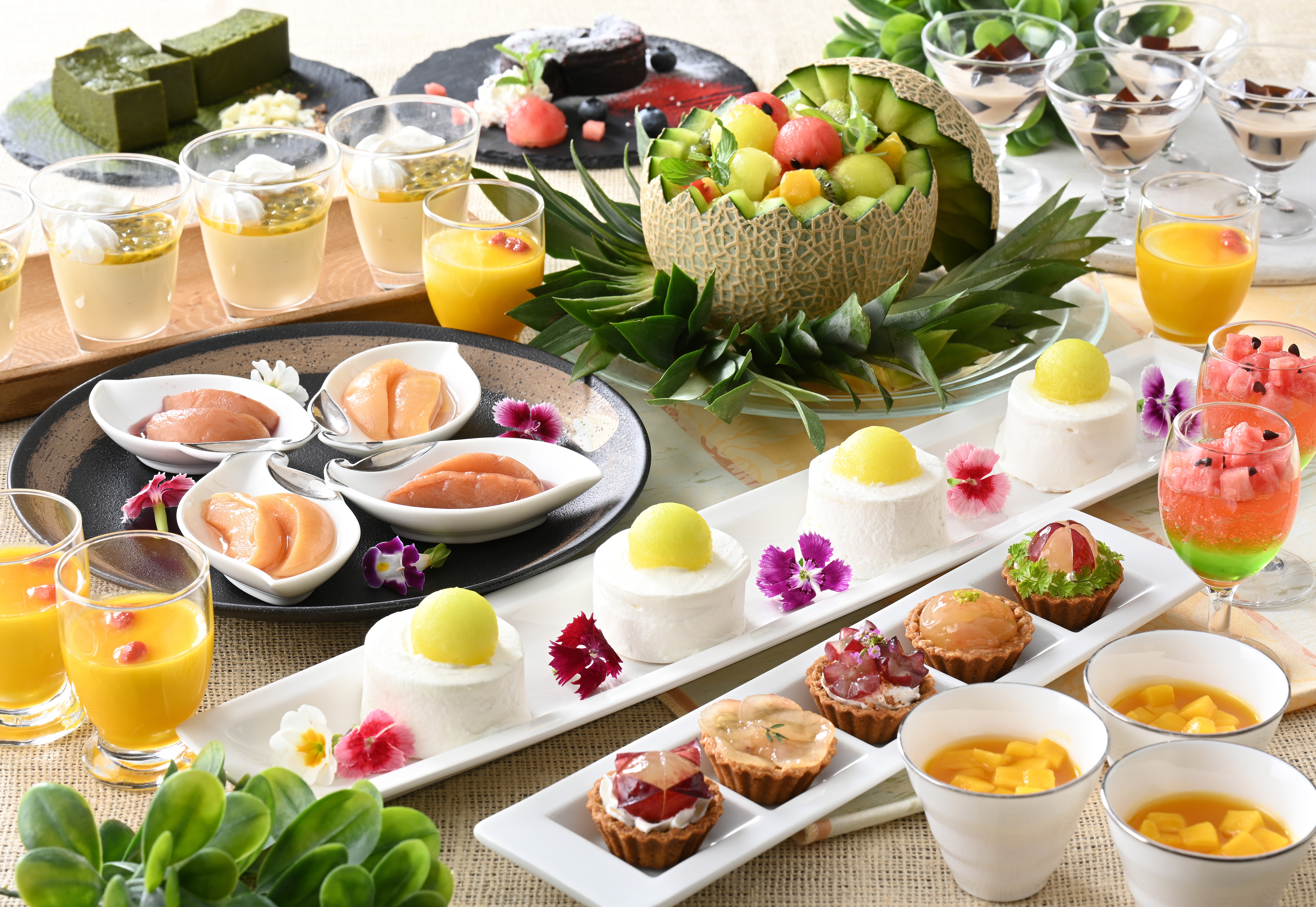 【リーガロイヤルホテル広島】トロピカルスイーツビュッフェとスパイス料理を楽しむ…