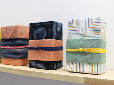 つつみ屋工房、小倉 縞縞の風呂敷を使用したお包み「縞づつみ」を2月11日（水）より販売開始