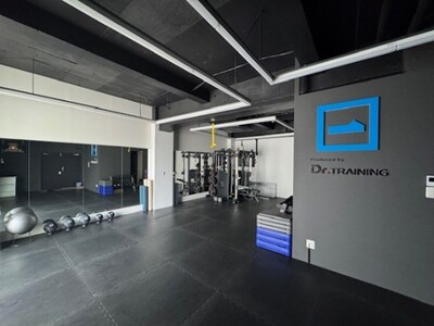 �����̃p�t�H�[�}���X����ɓ����ɂ����ƊE���̕��������{�݁uDr.Performance by SOSHI�v�𓌋��i�󑐋��j�ɊJ��