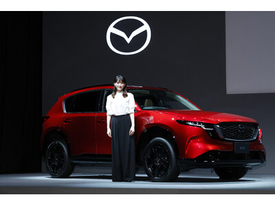 ブランドアンバサダー 綾瀬はるかさん 緊張の生リポートを実施　新型「MAZDA CX-5」発表会 開催