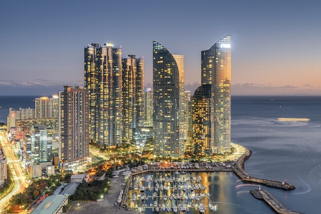 釜山市、愛知県「ツーリズムEXPOジャパン2025」で夜間観光ブランド「星の海 釜山」を披露