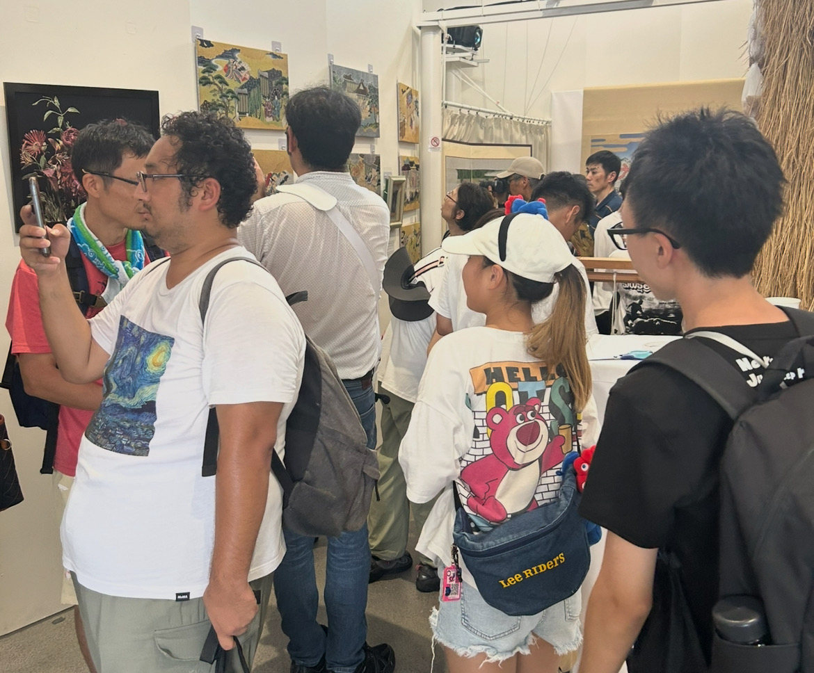 【大阪・関西万博2025に出展】京の伝統、西陣織がアートで万博へ　アメコミ風デザインの西陣織も披露