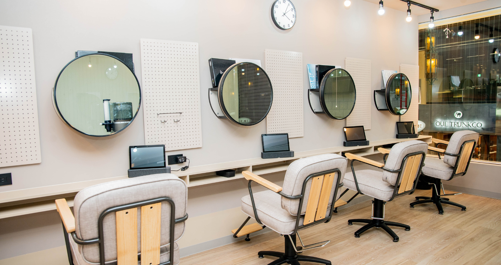 2022年11月17日(木)、ヘアカラー専門店fufu 神戸元町店（兵庫県神戸市）をオープン！初回限定価格は1,800円（税込1,980円）から。～ちょっと新しい、ヘアカラー専門店です。～