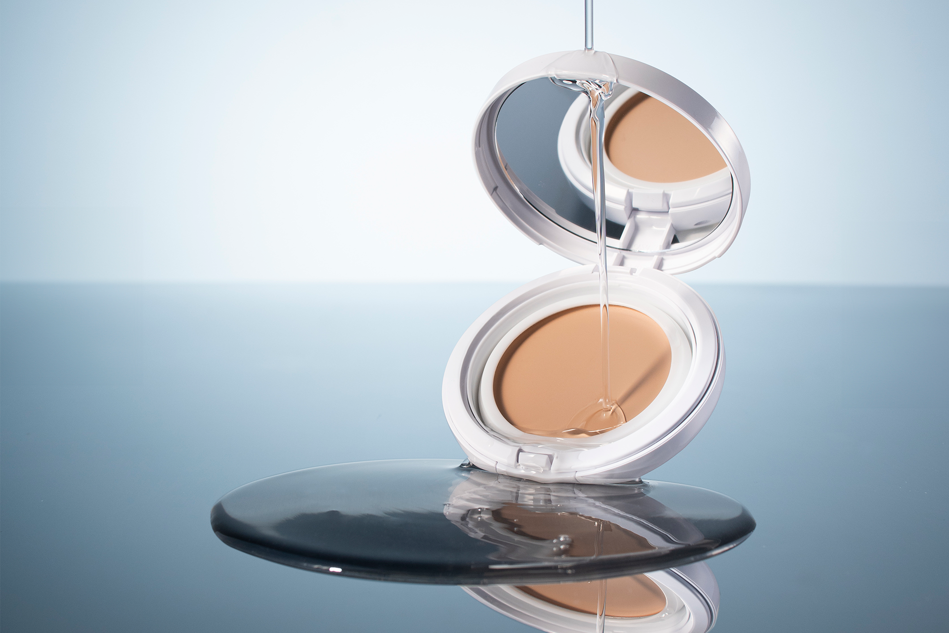 【水感ファンデーション】mamu MEDICAL(R)　もう戻れない。美容針バームファンデーション「ウォータードロップインバームパクトEX」リニューアル発売！