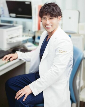 パーソナルジムSTREAMが、整形外科専門医との「トレーナー専用ドクターホットライン」を業界に先駆けて導入