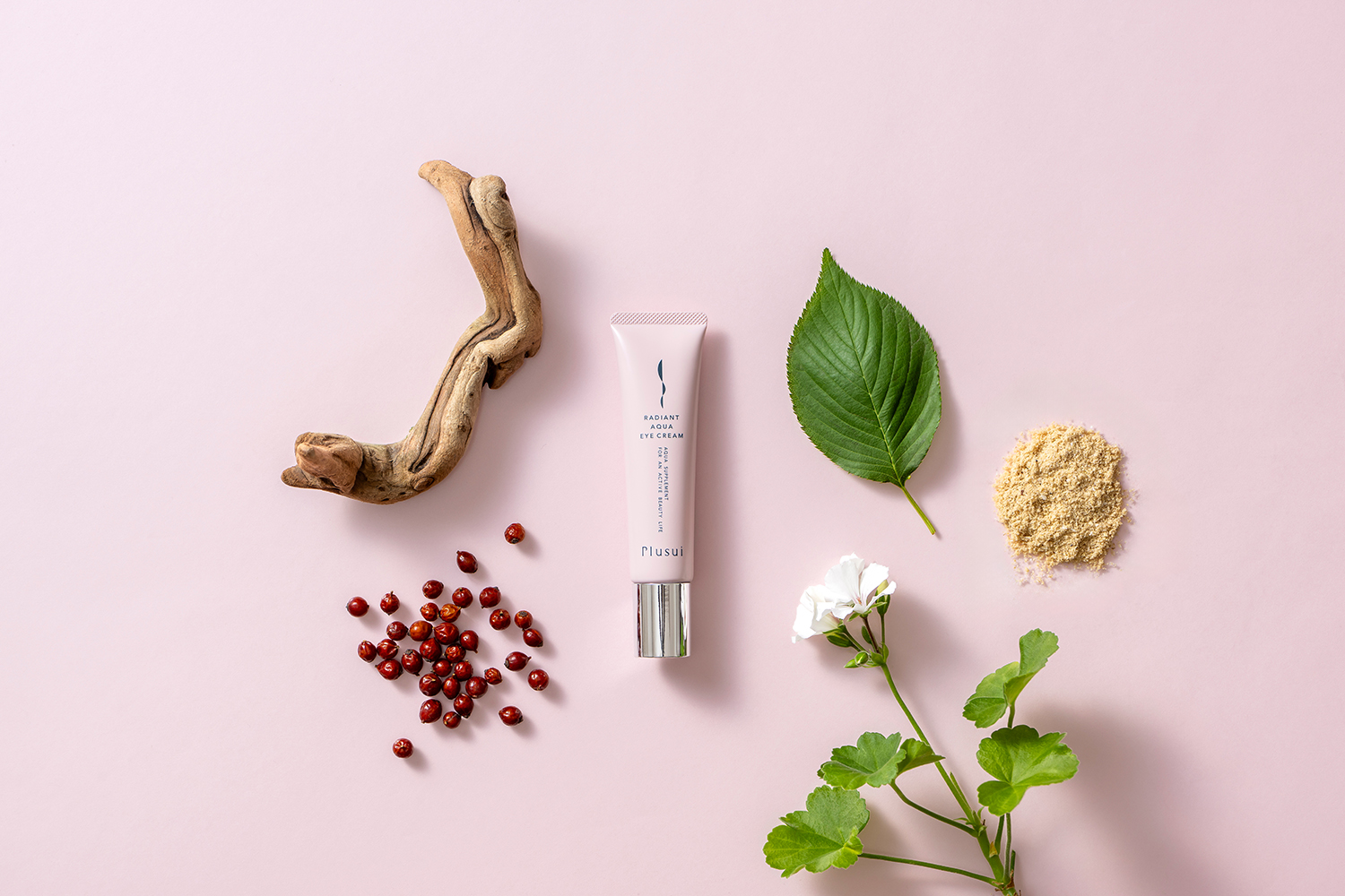 輝くような目もとへ導くアイクリーム誕生。糖化に着目した希少植物「コンナルス(R)」×「和」の植物成分配合の『プラスイ ラディアント アクアアイクリーム』が３月１３日（金）待望の新発売