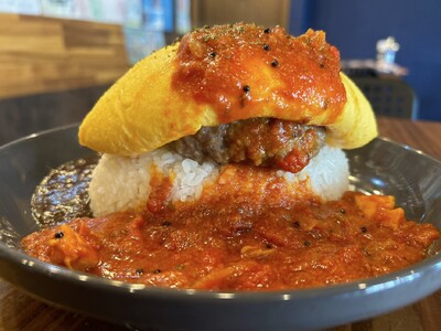 CURRY&ITALIAN BAL BAYZ 4周年記念、京都「洋食屋キチ・キチ」幸村元吉さんを招き、オムライスショーを開催