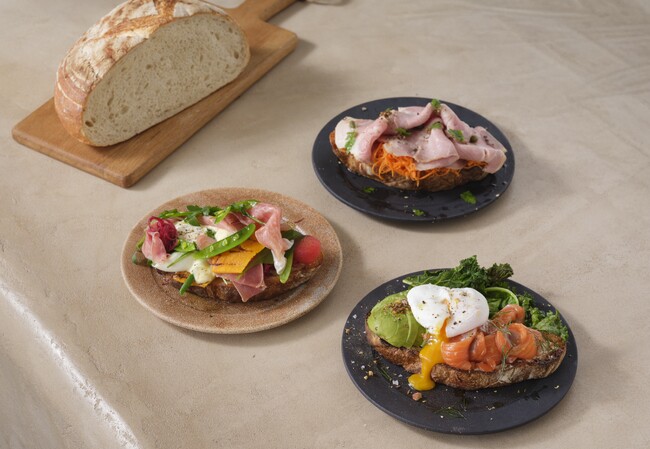 【TOO】旬野菜で仕立てるオープンサンド。食とアートが調和するアートギャラリーレストラン『TOO』が10月1日OPEN！