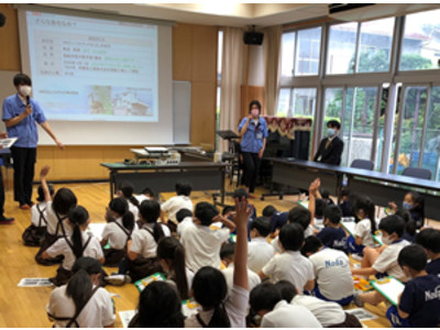OKI、福島市立野田小学校で「出前バーチャル工場見学」を開催