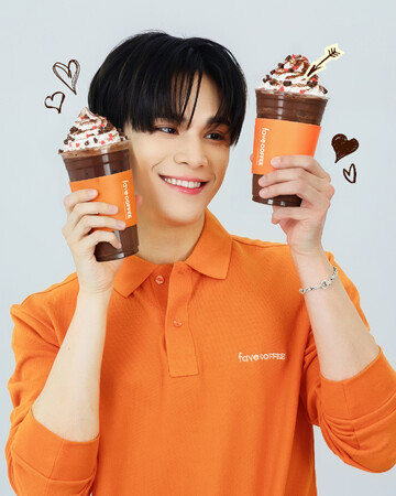 ONE PACTのJAY CHANG（ジェイ・チャン）がfave COFFEE心斎橋アメ村店で