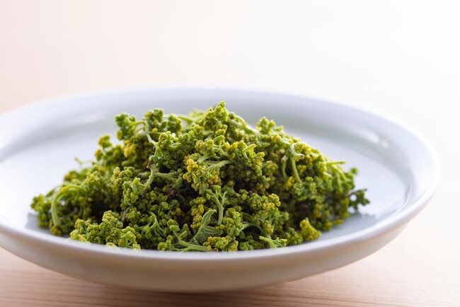 短い旬の花山椒を、京都牛と鰻で味わう。和久傳、初夏の花山椒特集を公開