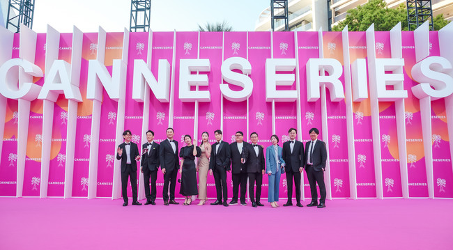 ؍̃EFuh}Ƃď̉IwƕxuJkۃV[YtFXeBovɐҁI